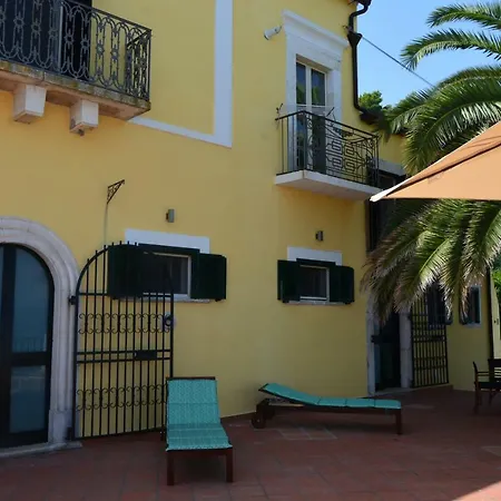 Garganomareborghi 4 Villa