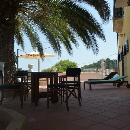Villa Garganomareborghi 4 *