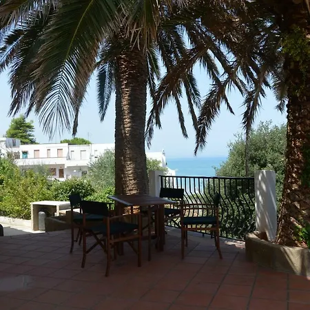 Garganomareborghi 4 Villa *